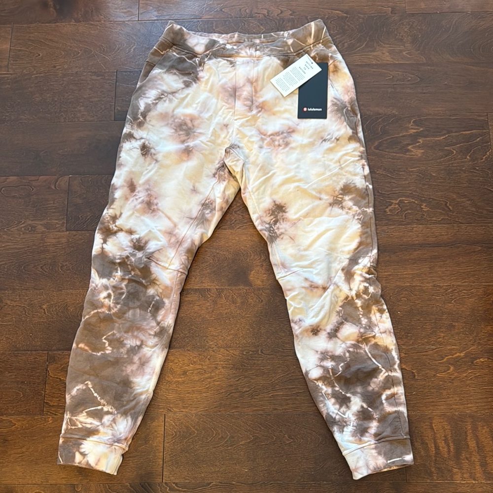 lululemon athletica Beige Tie-Dye Sweatpants